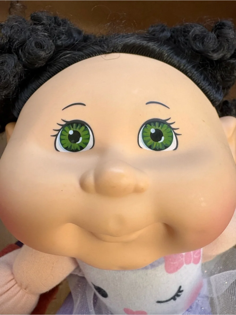 2015 Wicked Cool Toys Cabbage Patch Doll Dark Brown Hair Green Eyes Dress - Picture 3 of 6